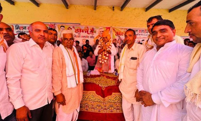 मंत्री जवाहर सिंह बेढ़म ने आयोजित हुए होली मिलन समारोह