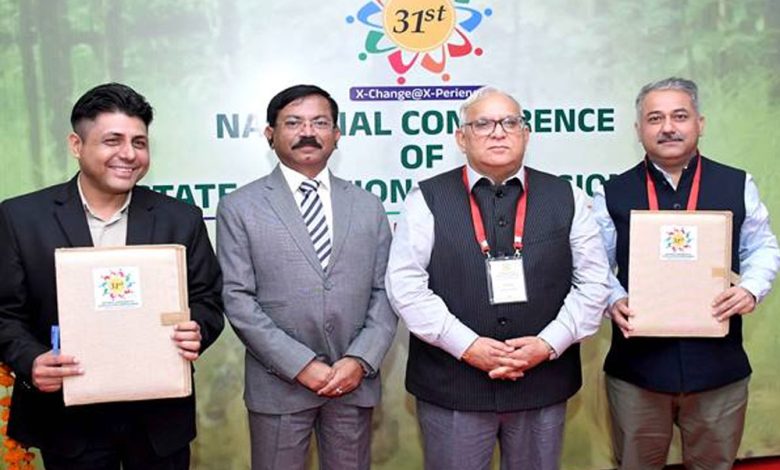 मध्यप्रदेश और जम्मू कश्मीर राज्य निर्वाचन आयोग के बीच हुआ