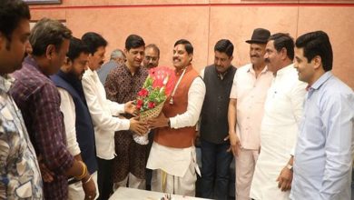 मुख्यमंत्री डॉ यादव को जनप्रतिनिधियों ने इन्दौर में दी जन्मदिन