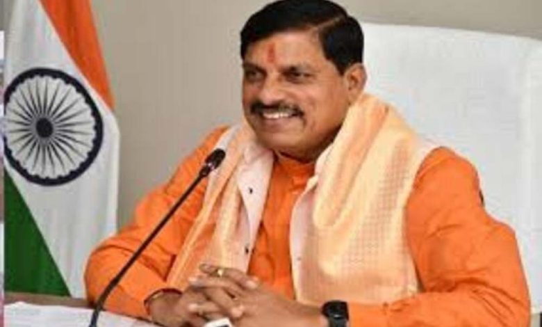 मुख्यमंत्री डॉ यादव ने किया टॉपर्स की डायरी जीत के