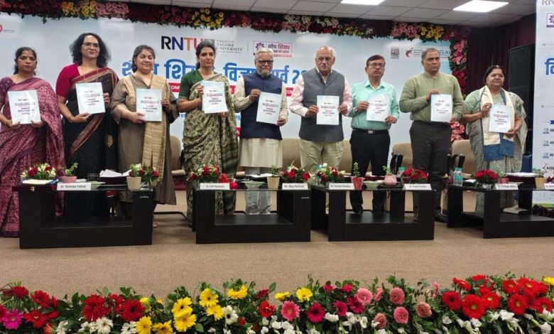 रबीन्द्रनाथ टैगोर विश्वविद्यालय के शोध शिखर विज्ञान पर्व 2025 में प्रमुख वैज्ञानिकों और विशेषज्ञों ने साझा किए विचार 1 रबीन्द्रनाथ टैगोर विश्वविद्यालय के शोध शिखर विज्ञान पर्व 2025 में