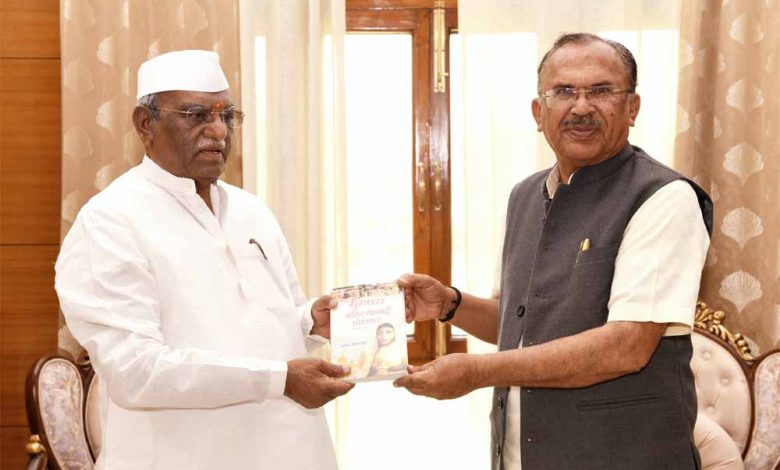 राज्यपाल से विधानसभा अध्यक्ष ने शिष्टाचार मुलाकात की