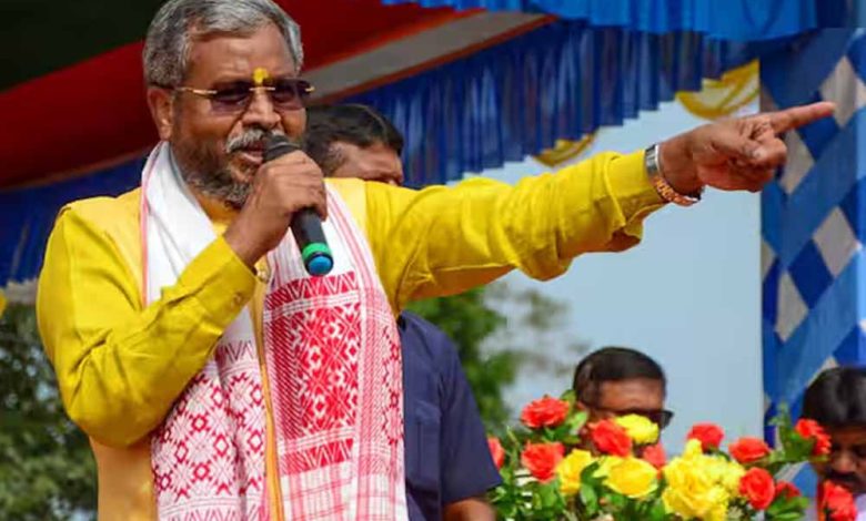 राहुल गांधी और कांग्रेस के लोग RSS के कार्यालय जाकर