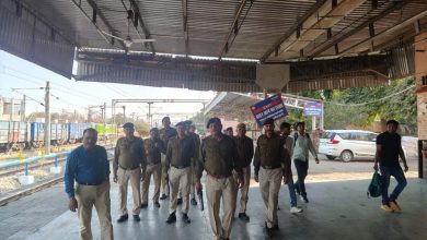 रेलवे के प्रमुख रेलवे स्टेशनों पर अतिरिक्त संख्या में रेलवे
