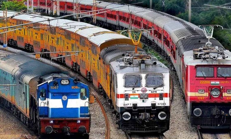 रेल्वे ने किया यात्रियों के लिए ऐलान होली पर्व पर