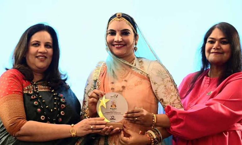 विदेश की धरती पर अपनी काबिलियत से देश का गौरव