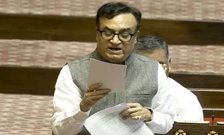 विदेशी ग्रेनेड का इस्तेमाल संसद और मुंबई हमले में हुआ था, वैसे ही ग्रेनेड का इस्तेमाल पंजाब में हो रहा: अजय माकन 1 विदेशी ग्रेनेड का इस्तेमाल संसद और मुंबई हमले में हुआ