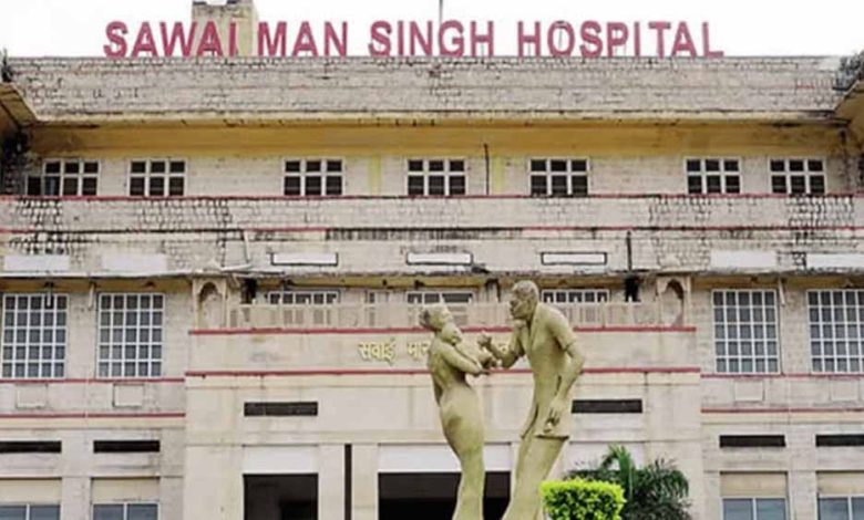 विदेशी पर्यटकों को भांग का नशा करना पड़ा भारी