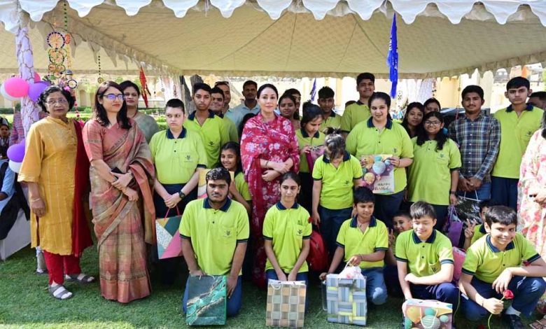 विशेषयोग्य जन बच्चों के लिए गुरुवार को देखो अपना शहर