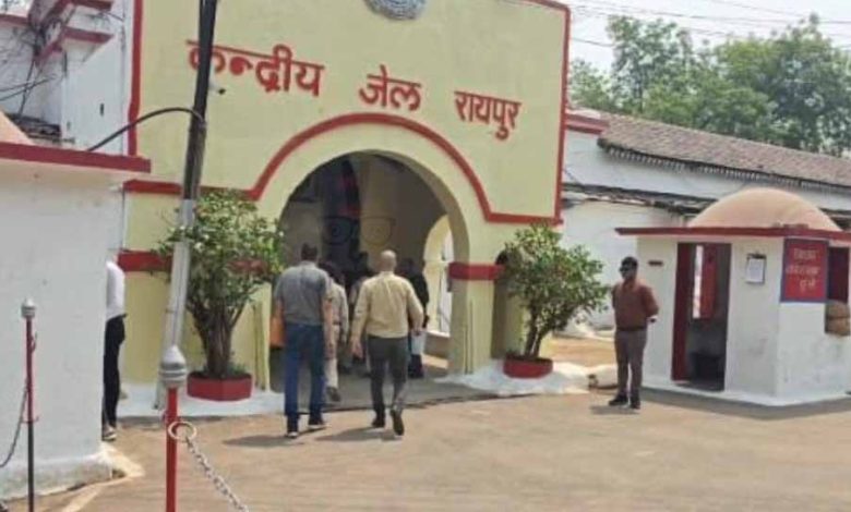 शराब घोटाला मामले में बंद पूर्व मंत्री लखमा से दूसरे दिन भी ईओडब्ल्यू की पूछताछ 1 शराब घोटाला मामले में बंद पूर्व मंत्री लखमा से दूसरे