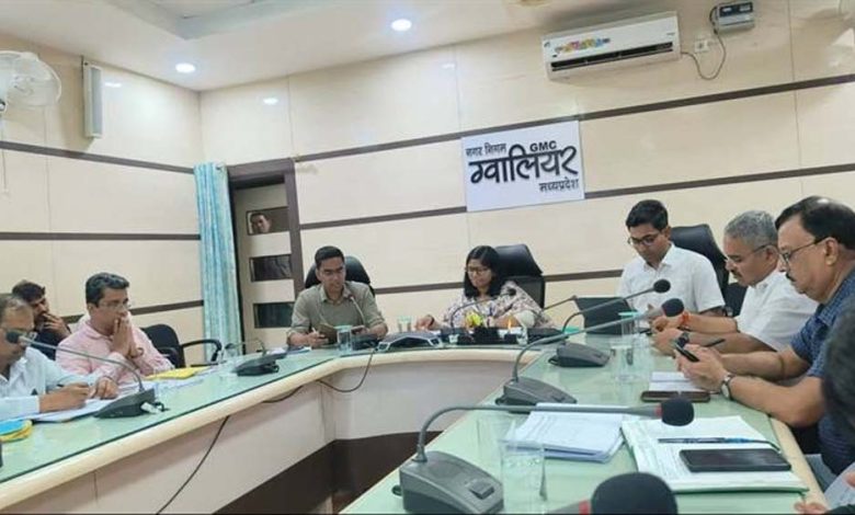 शहर की बावड़ियों के जीर्णोद्धार का काम प्रमुखता से कराएं, जल गंगा संवर्धन अभियान की तैयारी बैठक में दिए निर्देश 1 शहर की बावड़ियों के जीर्णोद्धार का काम प्रमुखता से कराएं