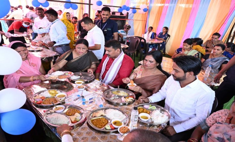 श्रमिकों के लिए तीसरे श्रम अन्न केंद्र का हुआ शुभारंभ