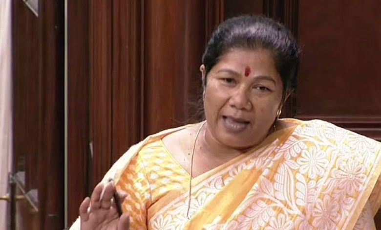 संघर्ष से सशक्त नेतृत्व की ओर अग्रसर जनजातीय महिलाएं