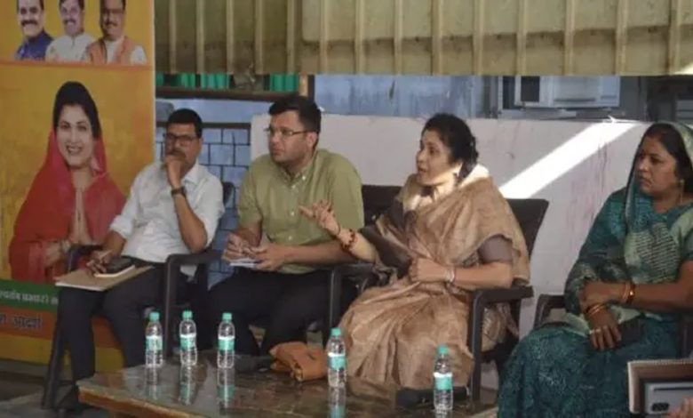 सड़क के अतिक्रमण को तुरंत हटाए राज्य मंत्री श्रीमती