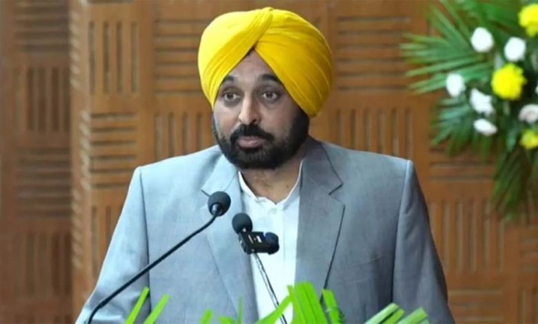 सीएम मान का ध्यान युवाओं के लिए रोजगार पर केंद्रित है, 33 महीनों में 50 हजार को मिली सरकारी नौकरी 1 सीएम मान का ध्यान युवाओं के लिए रोजगार पर केंद्रित