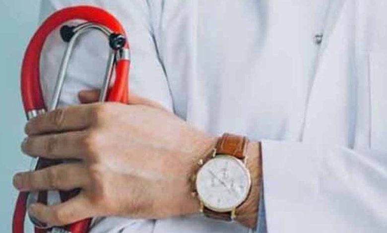 सुप्रीम कोर्ट के आदेश के बाद डॉक्टर्स और मेडिकल स्टाफ