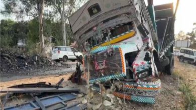 सेहतगंज में स्कार्पियो और ट्रक जोरदार टक्कर ट्रक के हुए