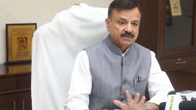 स्कूल शिक्षा मंत्री सिंह ने महर्षि पतंजलि संस्थान के कैलेण्डर