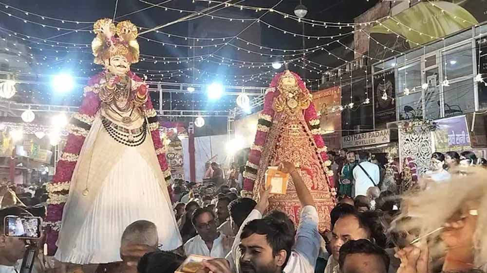 अजमेर में निकली राठौड़ बाबा की शाही सवारी