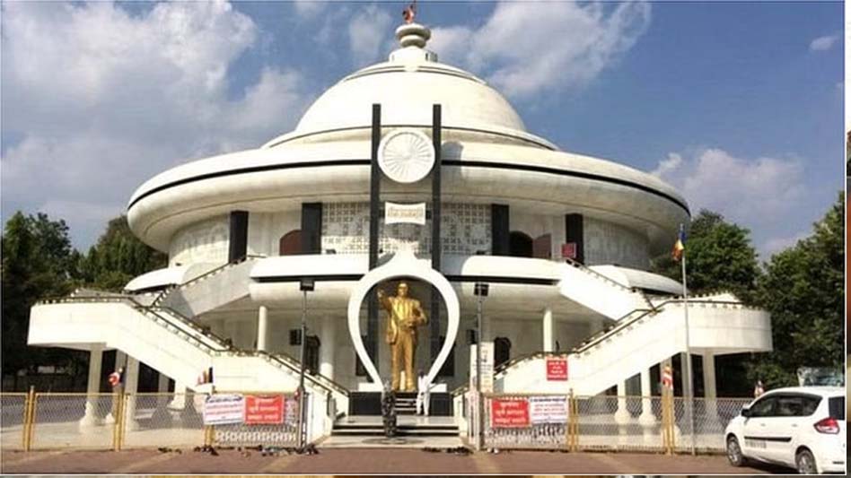 आंबेडकर जयंती पर महू में एक लाख से ज्यादा अनुयायी