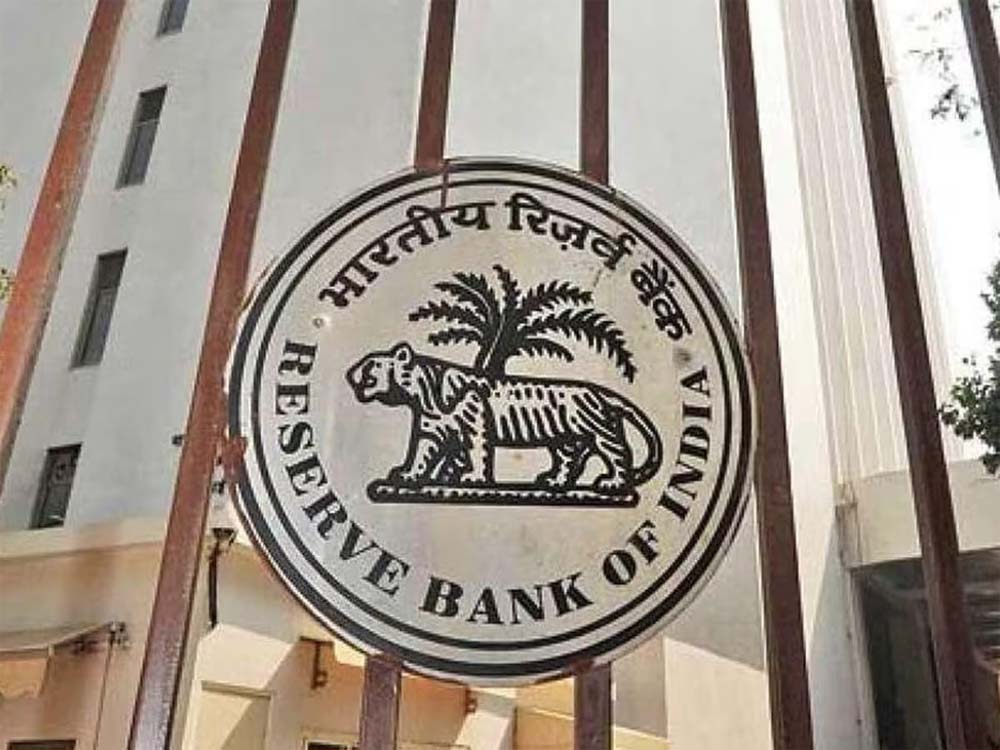 आरबीआई ने लगातार दूसरी बार रेपो रेट में कटौती कर आम आदमी को बड़ी राहत दी, UPI ट्रांजैक्शन लिमिट में बदलाव 6 आरबीआई ने लगातार दूसरी बार रेपो रेट में कटौती कर