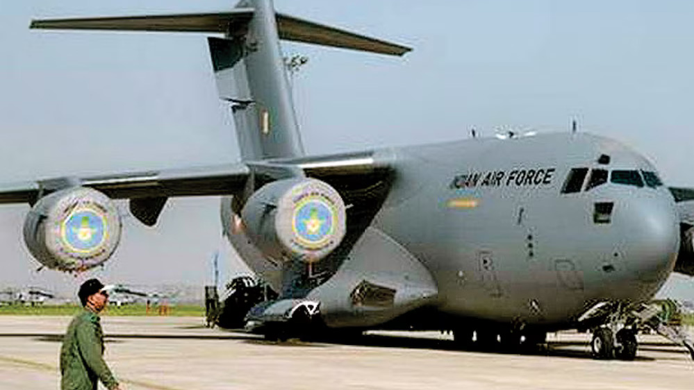 आसमान में था भारतीय वायुसेना का विमान और हो गया