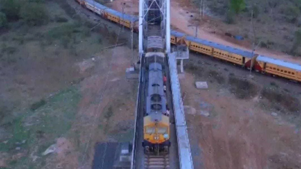 कटनी में देश के सबसे लंबे रेलवे फ्लाईओवर का निर्माण