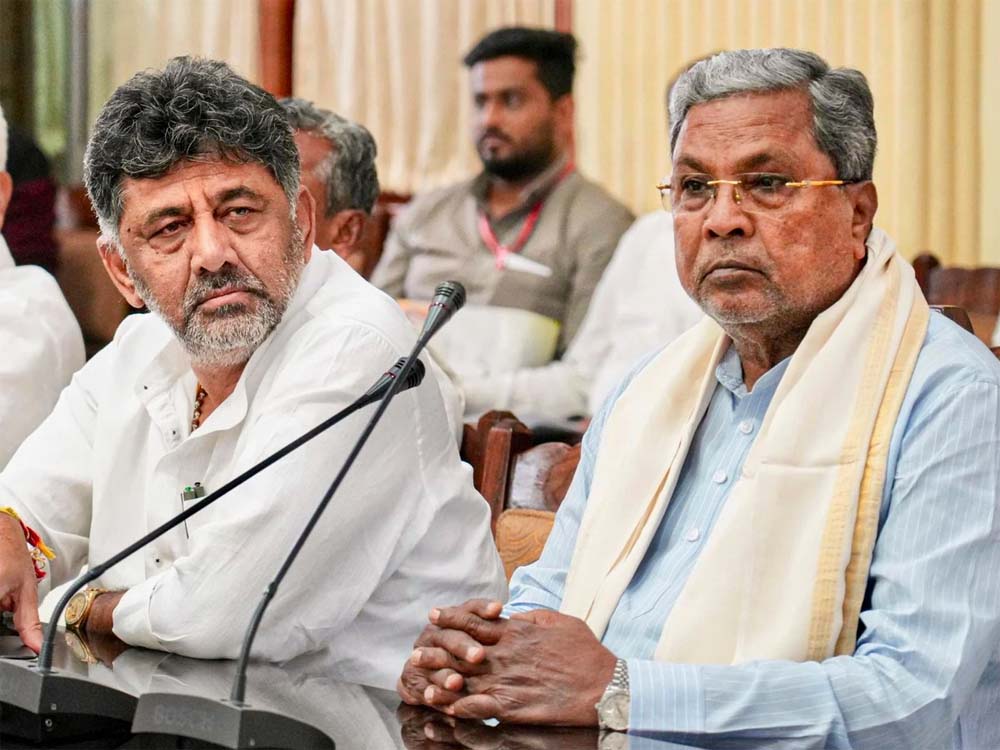 कर्नाटक में एक करीबी विधायक ने किया दावा दिसंबर से