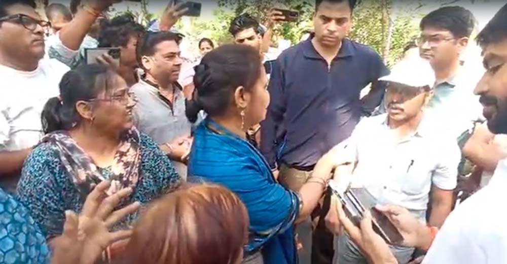 खंडवा में जलसंकट राजमार्ग पर पानी के लिए लोगों ने