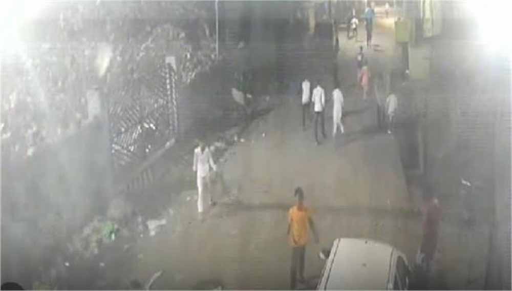 जमशेदपुर में महज 200 रुपये के लिए जंग का मैदान