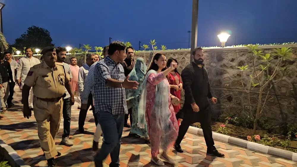 जहां पहले गंदगी का ढेर हुआ करता था वहां अब