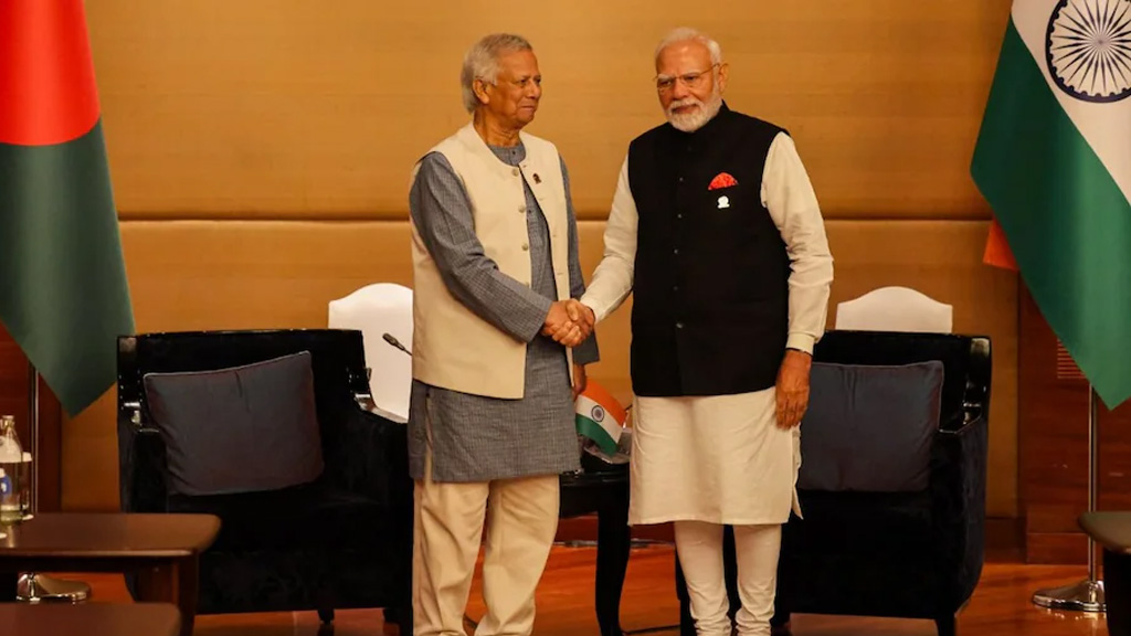 द्विपक्षीय तनाव के बीच पीएम मोदी और बांग्लादेश के यूनुस के बीच मुलाकात 6 द्विपक्षीय तनाव के बीच पीएम मोदी और बांग्x200dलादेश के यूनुस