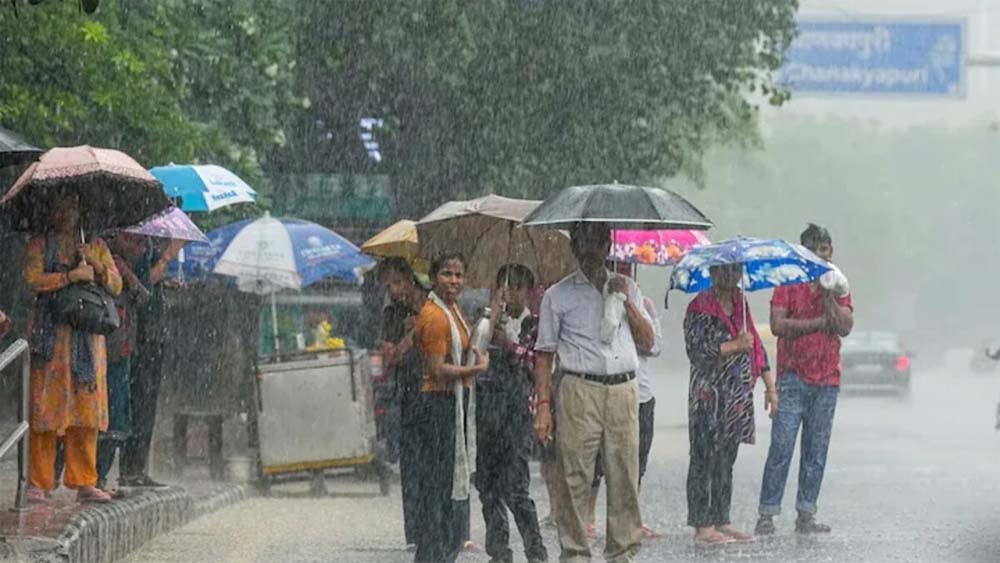 मध्य प्रदेश में बारिश के बाद तापमान में गिरावट दर्ज, भीषण गर्मी के बीच बरसात के बाद लोगों को काफी राहत 6 मध्य प्रदेश में बारिश के बाद तापमान में गिरावट दर्ज