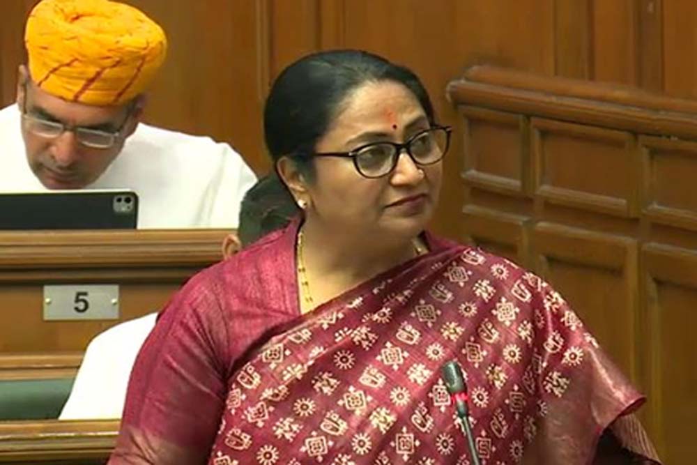 मुख्यमंत्री रेखा गुप्ता ने विधानसभा में प्रदूषण और उसके रोकथाम