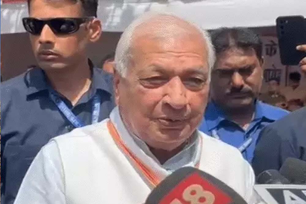 मैं राजनीति की बात नहीं कर रहा हूं, लेकिन वक्फ में अगर धर्मार्थ कार्य नहीं हो रहे हैं तो सुधार की आवश्यकता है: राज्यपाल 6 मैं राजनीति की बात नहीं कर रहा हूं लेकिन वक्फ