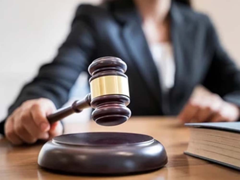 मौजूदा अदालत परिसरों में ही शाम के समय ये सायंकालीन