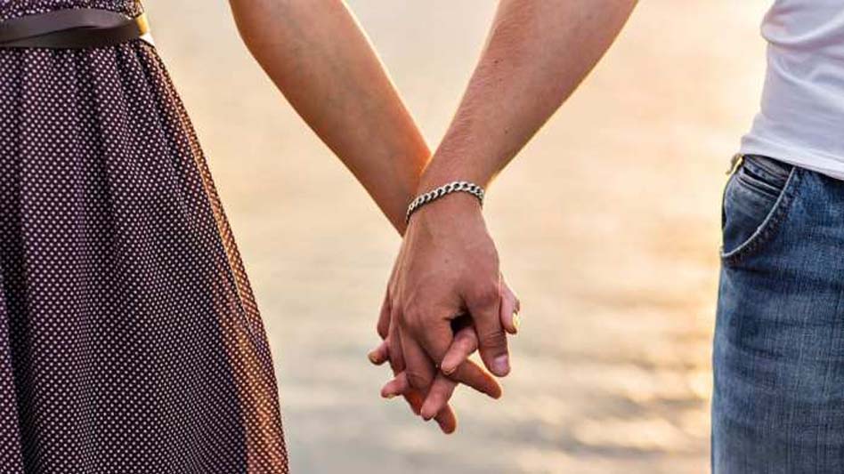 रिलेशनशिप के दौरान बच्चे का जन्म कोर्ट ने कहा बच्चे