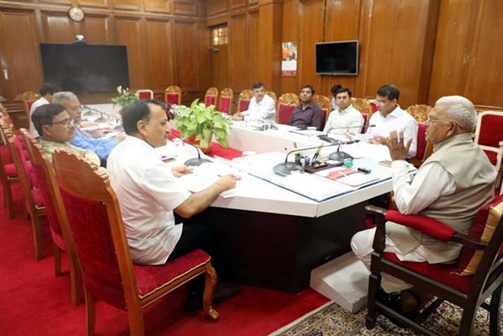 रेडक्रॉस इकाइयों के निर्वाचन की हो नियमित व्यवस्था :राज्यपाल पटेल 6 रेडक्रॉस इकाइयों के निर्वाचन की हो नियमित व्यवस्था राज्यपाल पटेल