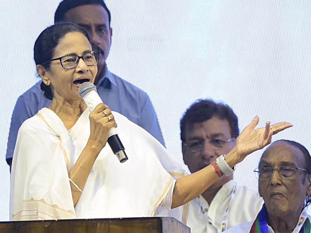 वक्फ संशोधन कानून को लेकर पश्चिम बंगाल के कई इलाकों