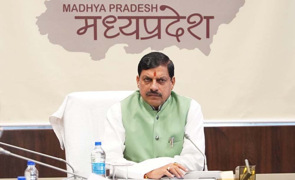 विकास के साथ औद्योगिक गतिविधियों और जन हितैषी कार्यों का