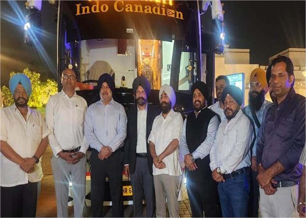 श्री दरबार साहिब अमृतसर से हजूर साहिब नांदेड़ के लिए