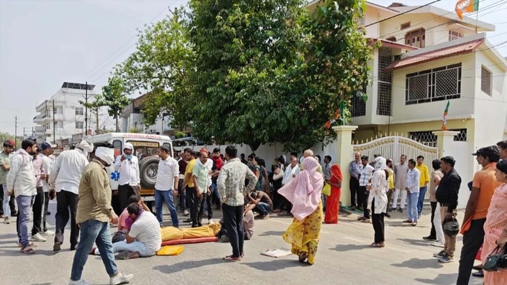 सीधी में कार दुर्घटना से युवक की मौत सांसद की