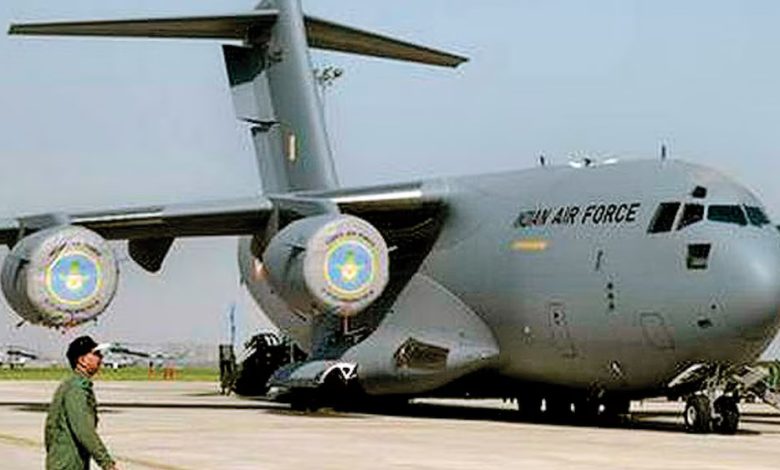 आसमान में था भारतीय वायुसेना का विमान और हो गया