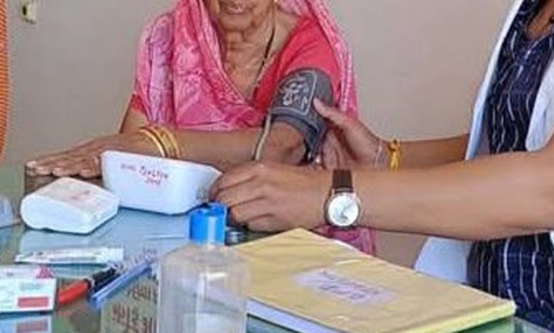 इंदौर में निरोगी काया अभियान के तहत हुए स्वास्थ्य जांच में चौंकाने वाले आंकड़े सामने आए 1 इंदौर में निरोगी काया अभियान के तहत हुए स्वास्थ्य जांच