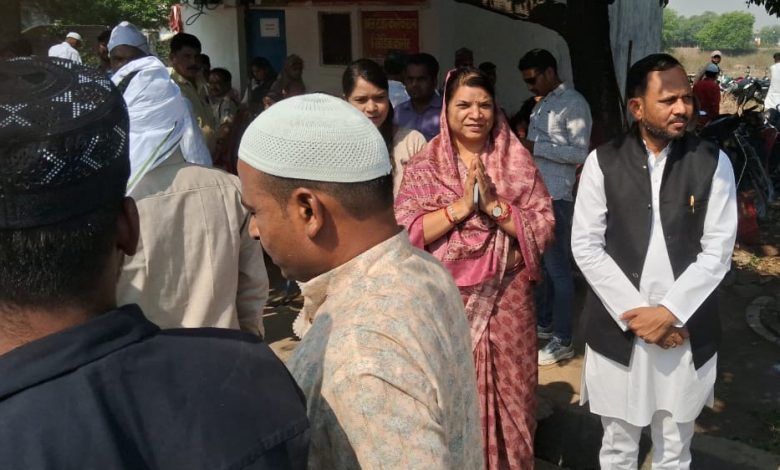 ईद की दी गई शुभकामनाएं