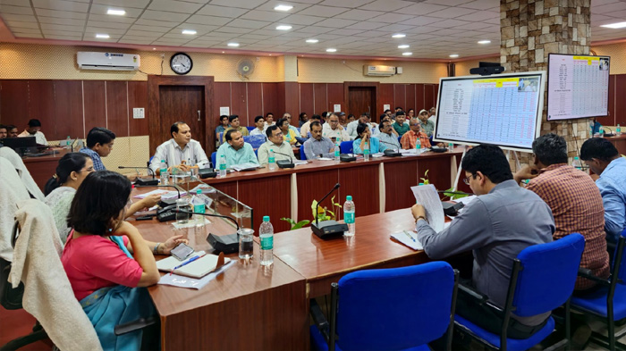 कलेक्टर की अध्यक्षता में सम्पन्न हुई समय सीमा बैठक 1 कलेक्टर की अध्यक्षता में सम्पन्न हुई समय सीमा बैठक