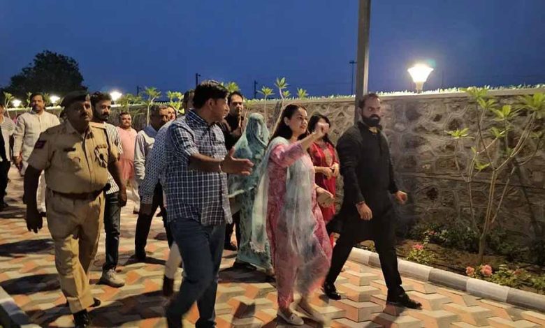 जहां पहले गंदगी का ढेर हुआ करता था वहां अब