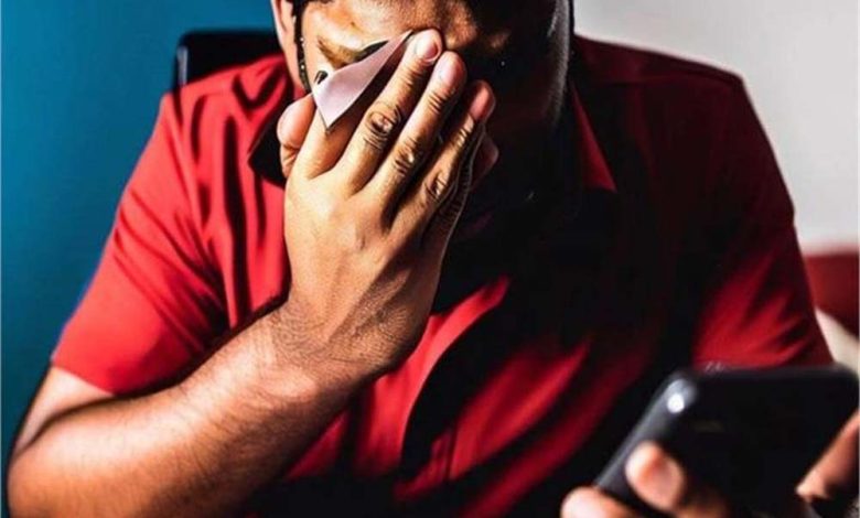 ठग आए दिन नए-नए तरीके से ठगी कर रहे, एक कॉल और खाते से उड़ गए 1 लाख रुपये, 10वीं के छात्र को लिया झांसे में 1 ठग आए दिन नए नए तरीके से ठगी कर रहे एक