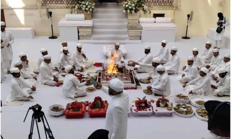 डॉ लक्ष्यराज सिंह मेवाड़ के गद्दी उत्सव का कार्यक्रम शुरू