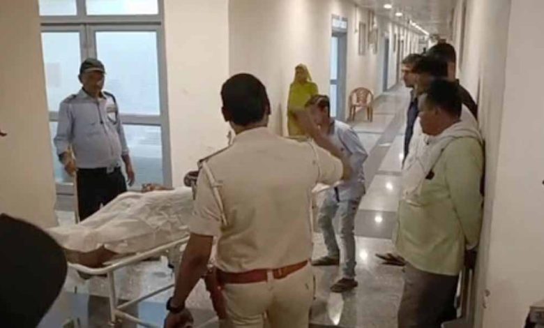 दरभंगा के पर्यवेक्षण गृह में बाल बंदी की संदिग्ध मौत, जांच में जुटी पुलिस 1 दरभंगा के पर्यवेक्षण गृह में बाल बंदी की संदिग्ध मौत